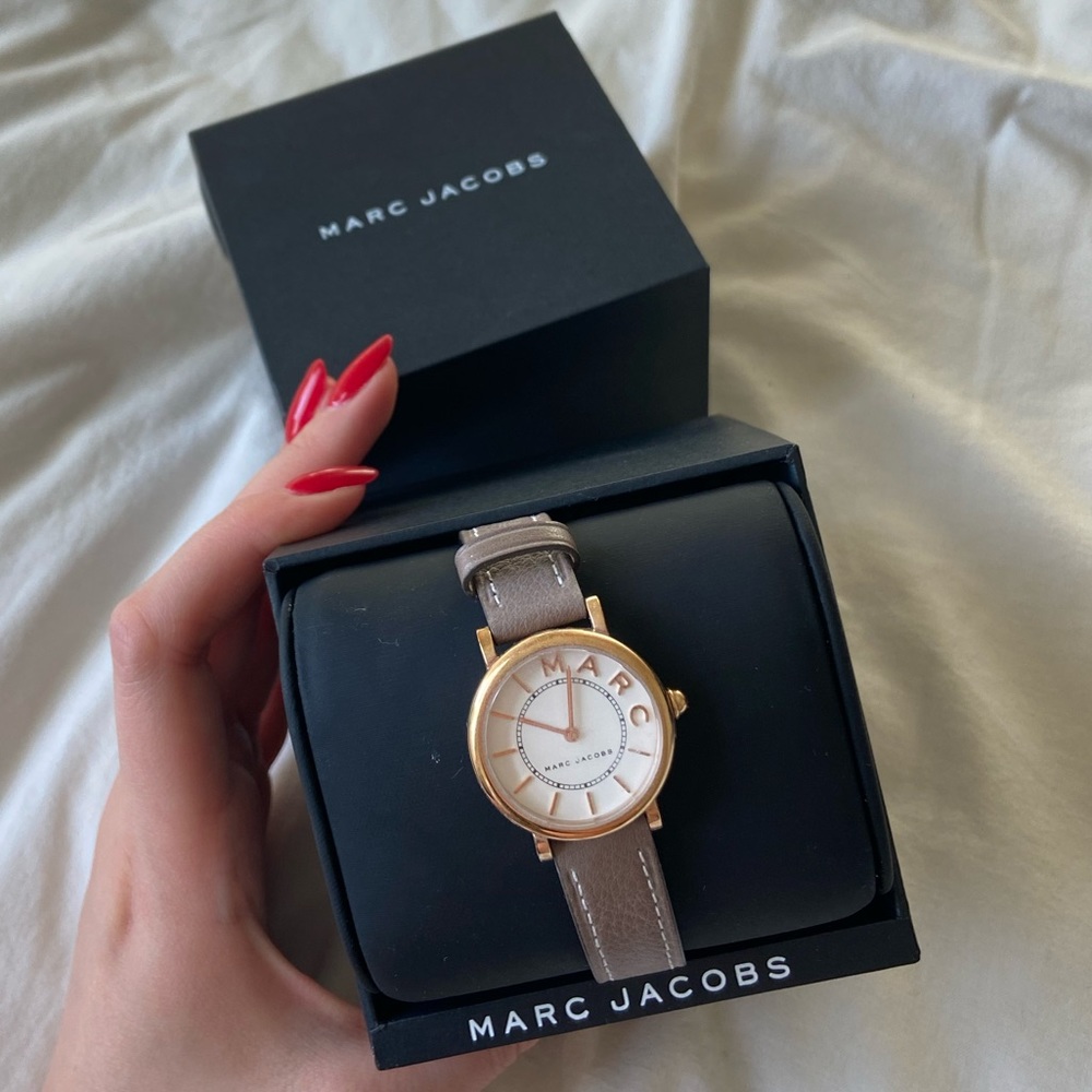 BNWOT marc jacobs watch